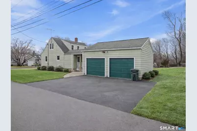 8 Raleigh Road, Bridgeport, CT 06606 - Photo 3