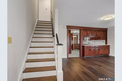 8 Raleigh Road, Bridgeport, CT 06606 - Photo 7