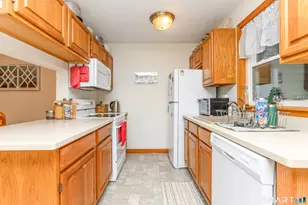 [Address not provided], Montville, CT 06382 - Photo 13