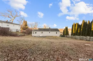 311 Colonial St, Watertown, CT 06779 - Photo 9