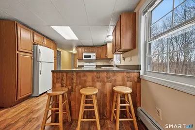 15 Indian Hill Lane #B, Newtown, CT 06482 - Photo 5