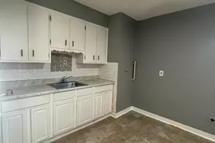 295 Shelton St, Bridgeport, CT 06608 - Photo 3