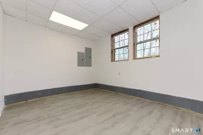 81 Middletown Avenue, East Hampton, CT 06424 - Photo 27