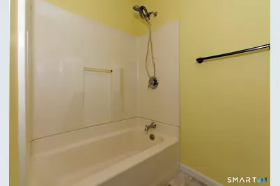 81 Middletown Avenue, East Hampton, CT 06424 - Photo 11