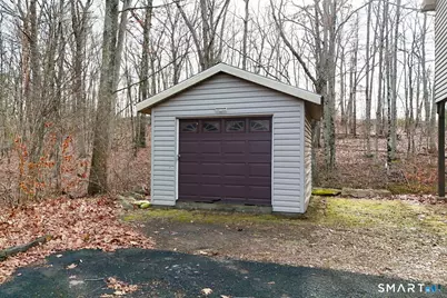 81 Middletown Avenue, East Hampton, CT 06424 - Photo 29