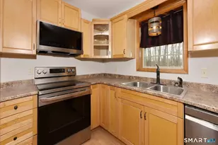 81 Middletown Ave, East Hampton, CT 06424 - Photo 9