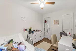 252 Bear Paw Rd, Bridgeport, CT 06606 - Photo 9