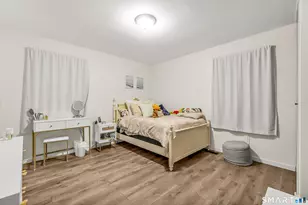 252 Bear Paw Rd, Bridgeport, CT 06606 - Photo 17