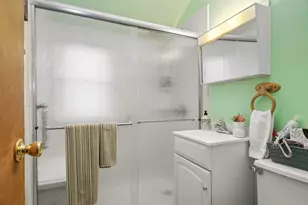 1 Garden Dr, Fairfield, CT 06825 - Photo 19