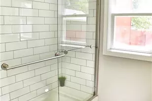 70 Whitney Rd, Manchester, CT 06040 - Photo 15