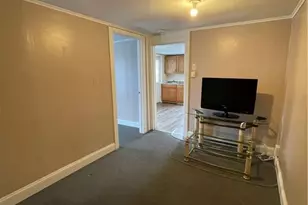 108 Oak St, Naugatuck, CT 06770 - Photo 9