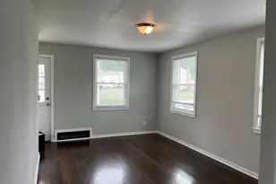 150 Stillwell Dr, Plainville, CT 06062 - Photo 3