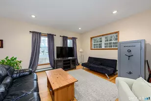 121 Damascus Rd, Branford, CT 06405 - Photo 11