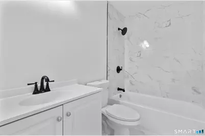 83 Sutton Place #83, Bloomfield, CT 06002 - Photo 17