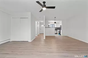 83 Sutton Pl, Bloomfield, CT 06002 - Photo 9