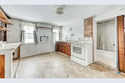 165 Maple Street, East Hartford, CT 06118 - Photo 11