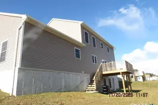 31 Warm Earth Rd, Naugatuck, CT 06770 - Photo 31