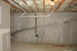 31 Warm Earth Rd, Naugatuck, CT 06770 - Photo 27