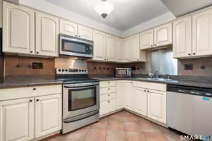 18 Chapel St, Milford, CT 06460 - Photo 5