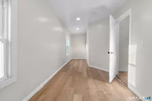 26 Mc Lean St, Hartford, CT 06114 - Photo 11