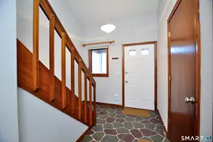 83 Oak Forest Dr, Manchester, CT 06040 - Photo 3