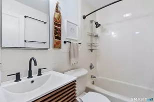 130 Wainwright Pl, Stratford, CT 06614 - Photo 17