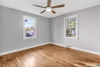 339 Goldenrod Avenue, Bridgeport, CT 06606 - Photo 11