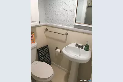 82 Heritage Hill Road #APT B, New Canaan, CT 06840 - Photo 3