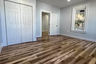 81 Myrtle St, Meriden, CT 06450 - Photo 9