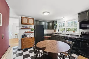 144 Warsaw St, Fairfield, CT 06825 - Photo 15