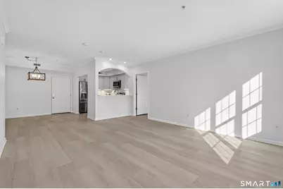 2590 Gold Star Highway #APT 103, Groton, CT 06355 - Photo 5