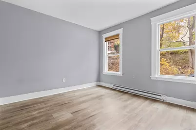 33 Albert Place, Waterbury, CT 06702 - Photo 15