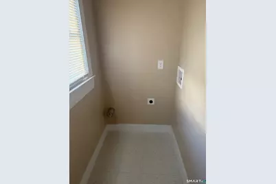 597 Ogden Street, Bridgeport, CT 06608 - Photo 7