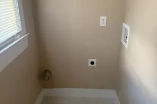 597 Ogden St, Bridgeport, CT 06608 - Photo 7