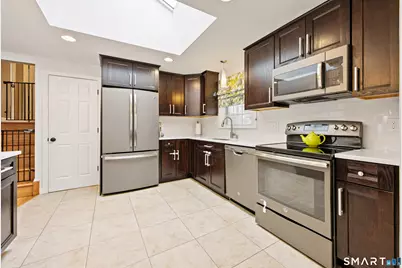 39 Randall Drive, North Haven, CT 06473 - Photo 9