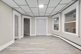 37 Plaza Ave, Waterbury, CT 06710 - Photo 3