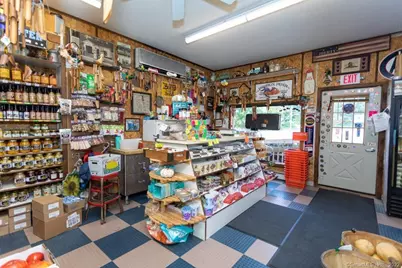 1105 Norwich New London Turnpike, Montville, CT 06382 - Photo 11