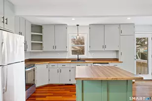 3 Sunnieside Dr, East Lyme, CT 06357 - Photo 17