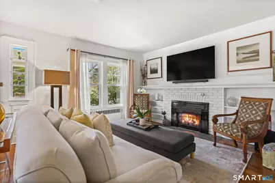 98 Comstock Hill Avenue, Norwalk, CT 06850 - Photo 3