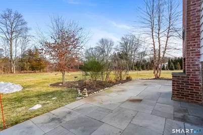 98 Comstock Hill Avenue, Norwalk, CT 06850 - Photo 35