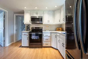 28 Elaine Dr, East Windsor, CT 06016 - Photo 9