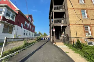 178 Roosevelt St, Hartford, CT 06114 - Photo 35