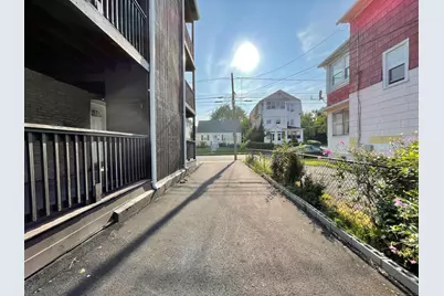 178 Roosevelt Street #2-E, Hartford, CT 06114 - Photo 33