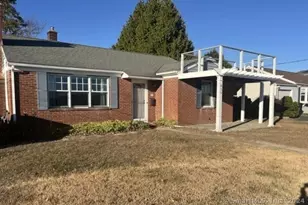 855 Pequot Ave, New London, CT 06320 - Photo 1