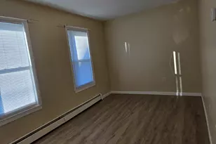 41 Baltic St, Norwich, CT 06360 - Photo 3