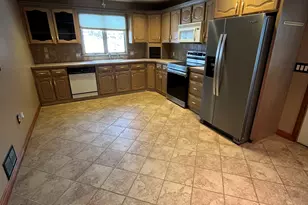 1385 Highland Ave, Waterbury, CT 06708 - Photo 5