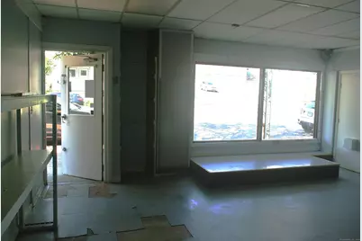 549 Howe Avenue, Shelton, CT 06484 - Photo 13