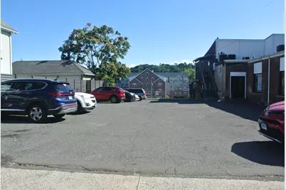 549 Howe Avenue, Shelton, CT 06484 - Photo 15