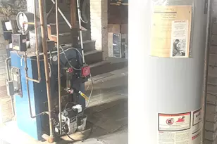 16 Holbrook Ct, Ansonia, CT 06401 - Photo 39