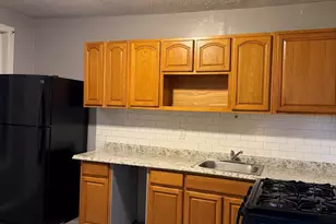 50 York St, Hartford, CT 06106 - Photo 1